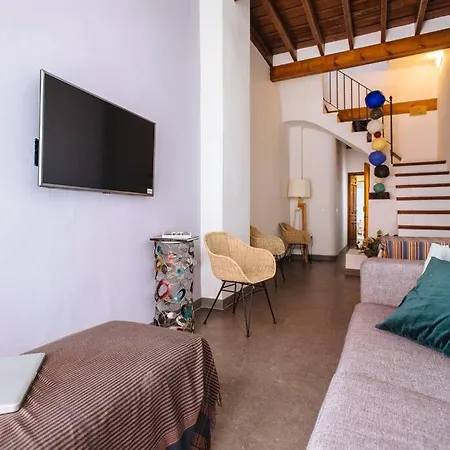Luxury 3 Floor House Prime Location Plaza De Toros Hébergement de vacances Séville